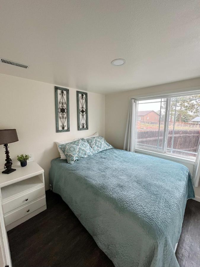 Cedar Tiny Home Woodland Park Bagian luar foto