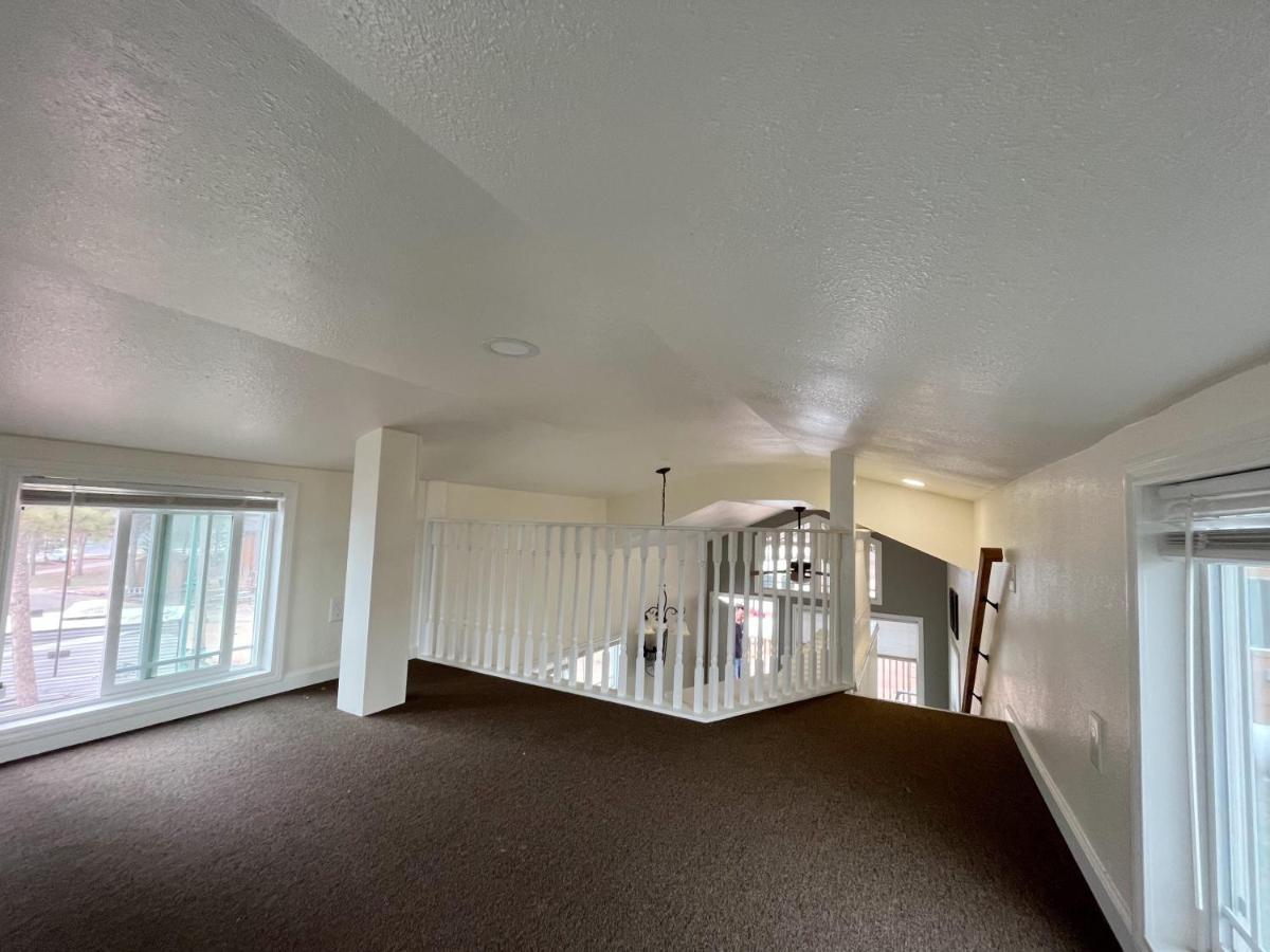 Cedar Tiny Home Woodland Park Bagian luar foto