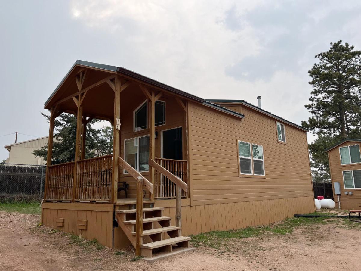Cedar Tiny Home Woodland Park Bagian luar foto